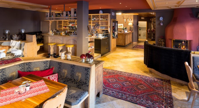 Hotel Somont, Selva & S.Cristina ski chalet, image 2